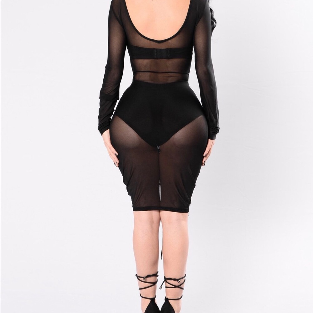 Dress - Picture 5 of 5